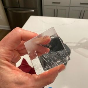 True Cubes Large Square Ice Cube Maker – Practically New